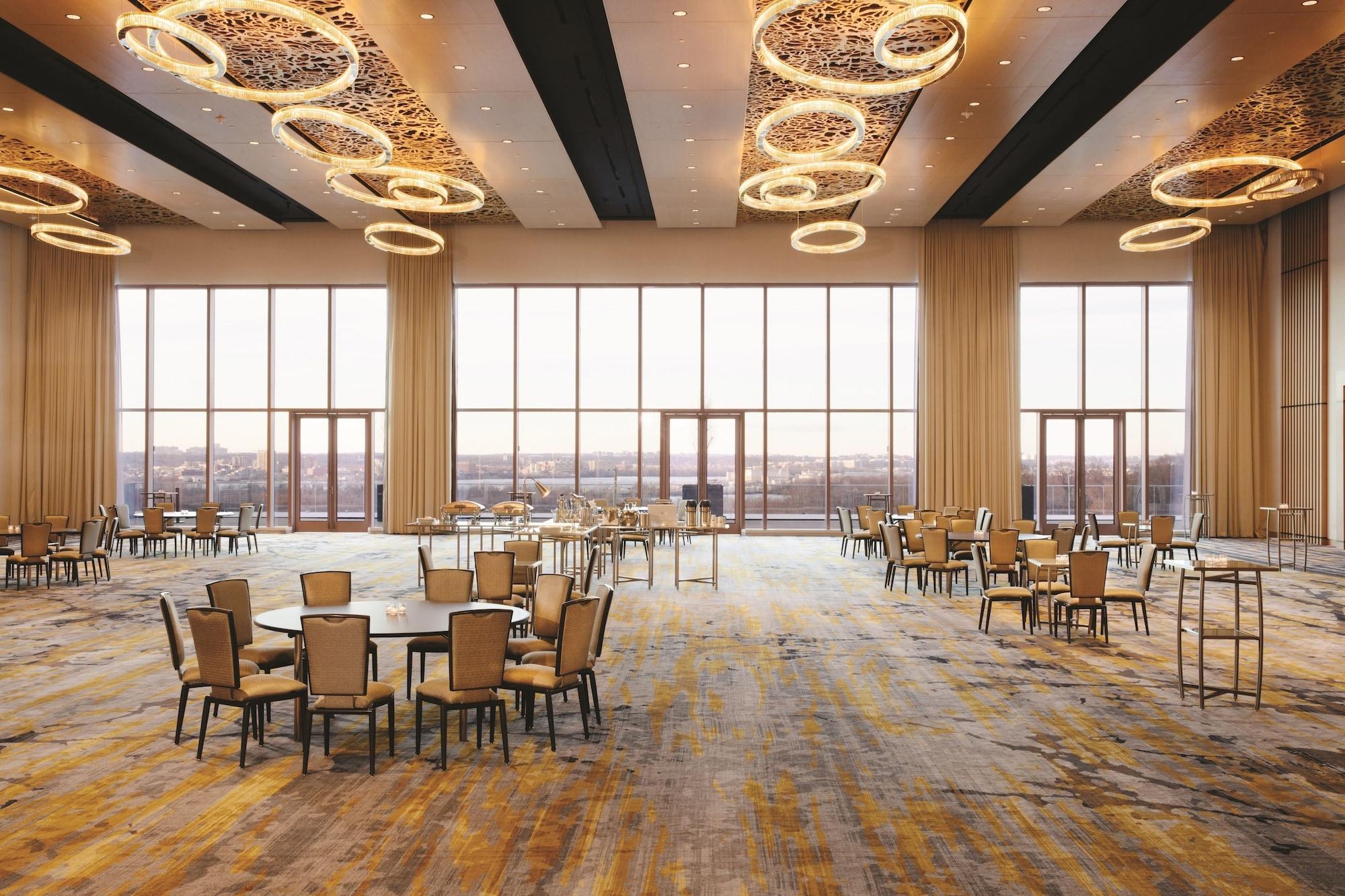 Mgm National Harbor Hotel Oxon Hill Exterior photo